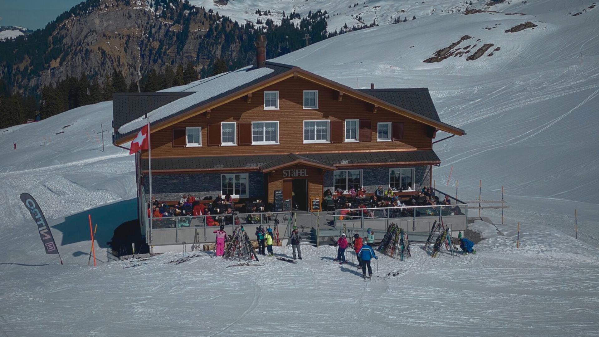 Après-Ski im Bergrestaurant Stäfel – Kulinarik & Bergpanorama